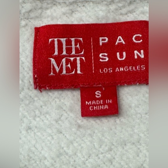 The MET Women's White Crew Neck Sweatshirt PACSUN - Picture 7 of 11